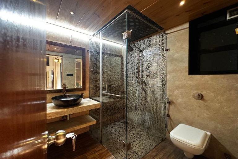 Deja Blue 3BHK Apartment With Common Pool - Arpora
